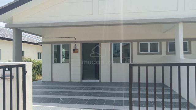 Perak Teluk Intan Semi-Detached House For Rent 1