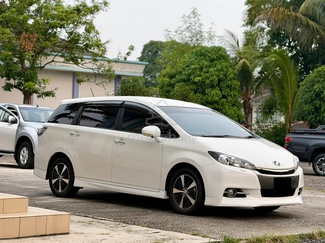 (Reg 2019) 2015 Toyota WISH 1.8 S Monotone (A) - 2