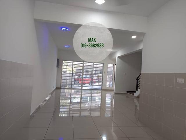 Segar Bandar Ainsdale Seremban 2 Sty House(22x75 big size)near mekar 1