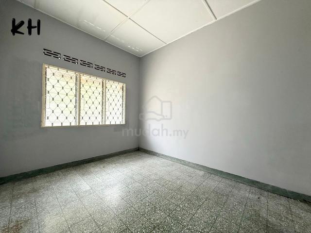 [BELOW MARKET!] 1 sty 20x70 4r2b! Taman Eng Ann Berkeley FULL LOAN! 3