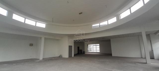 First Floor Corner Office at Putra Heights (Very Near LRT) 1