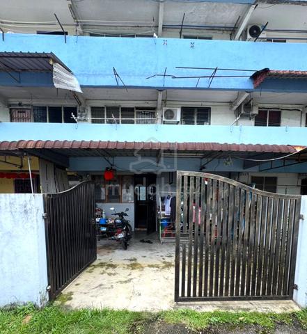 Flat Taman Ungku Tun Aminah 1