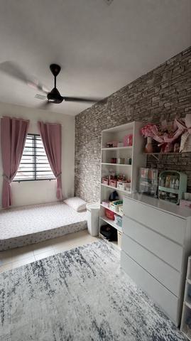 Bilik untuk disewa di Taman Kiara, Kertih 1