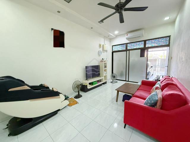 Good Condition & Renovated, 1 Storey @ Taman Daya, Jalan Nibong 1
