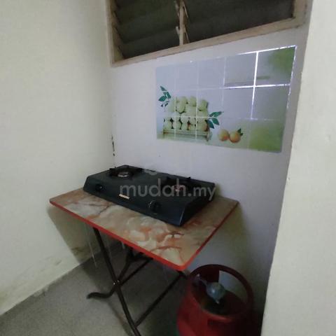 Bilik Bujang Untuk Disewa Laguna Biru 1 5
