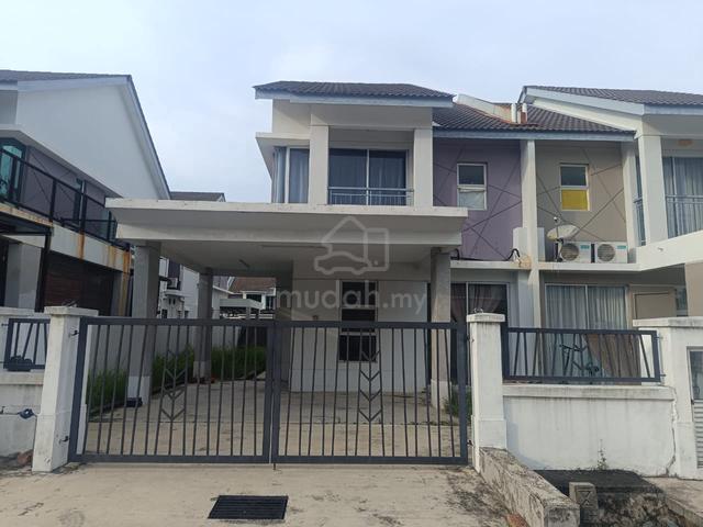 (MURAH) Double Storey Semi D Puncak Alam 1