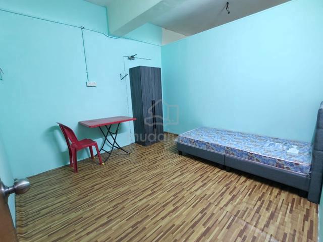 Medium room for rent at Taman Sejati, Sentosa, Klang 1