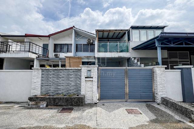 Double storey PJS 7 bandar sunway petaing jaya 1