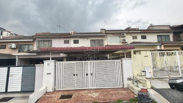 WTS Double Story Terrence House Taman Pinggiran Putra 1