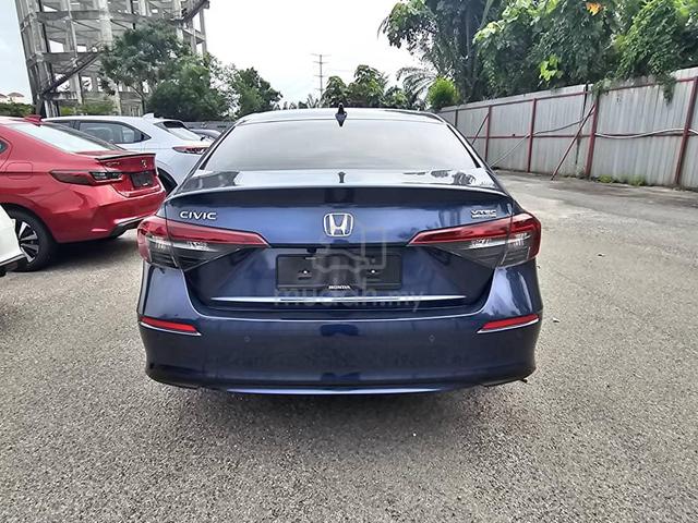 2025 CIVIC 1.5 E  highest rebate ready stock - 2