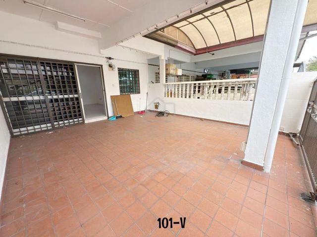 RENO & EXTENDED !! 18x65 3R2B Hulubalang Double Storey Taman Sentosa 1