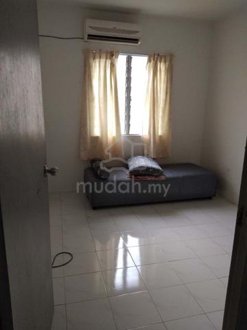 Sri Ivory (Sri Ivori) Apartment 1