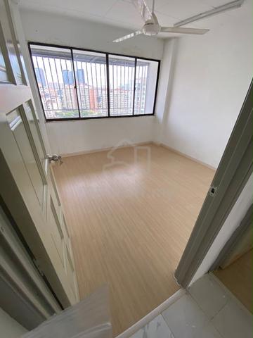 Desa Green Apartment (Jelutong) 1