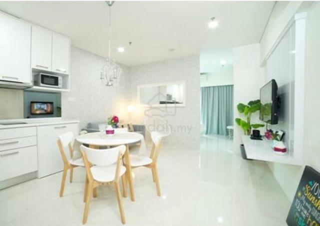 Mercu Summer Suites 1