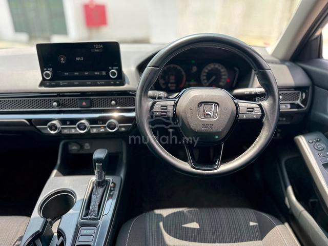 Honda CIVIC 1.5 E (A) R/camera Full loan Year2022 - 3