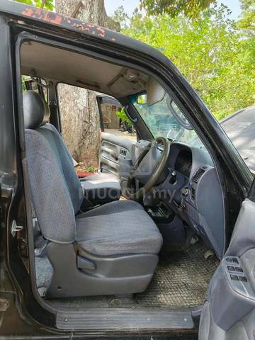 2005 Toyota PRADO 3.0 TX KN-KDJ121W (A) - 1