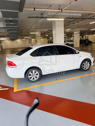 2015 Volkswagen POLO 1.6 FACELIFT (A) - 4