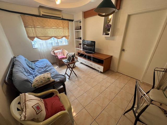 Permai Lake View Apartment 4
