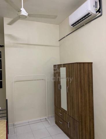 Bilik Sewa + Aircond Di Kepala Batas (Rumah Setingkat) Dpn Tmn Mainan 1
