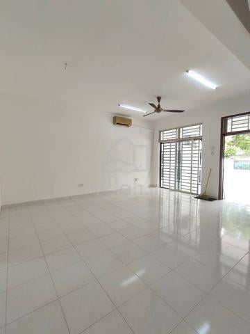 Hot Location Iskandar Puteri @ Bukit Indah Double Storey House 1
