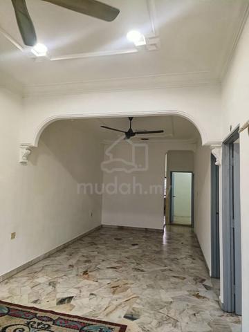 Rumah Teres 1 Tingkat Untuk Di Sewa Di Tmn Putri,Kulai 1