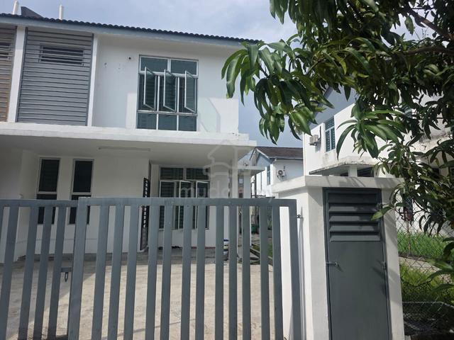 Taman Mutiara Rini skudai Double Storey CLUSTER for RENT direct owner 1