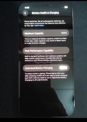 iphone 12 - photo 3 of 4