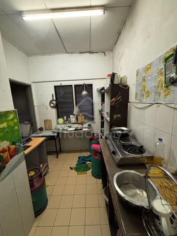 Sri Ros Apartment 1