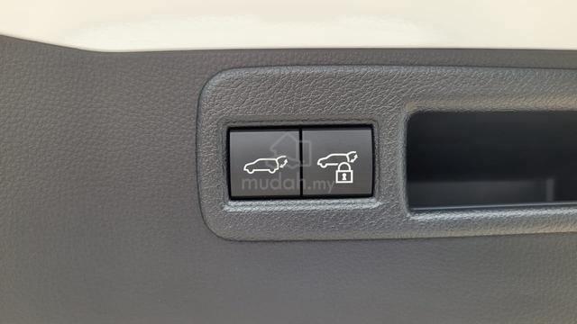 2025 Toyota HARRIER 2.0 Z Leather P/R JBL 4Cam FS - 3