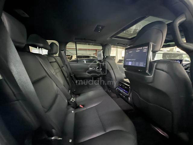 BLACK INTERIOR 2024 Toyota LANDCRUISER 3.5 ZX - 4