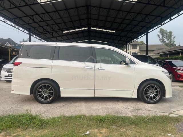 Nissan ELGRAND 3.5 H/STAR S/ROOF 2 PWR DOOR P/BOOT - 5