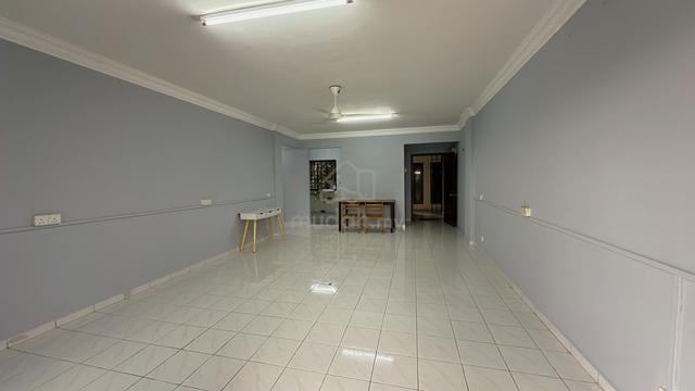 Seri Mutiara Apartments (Seri Alam) 1