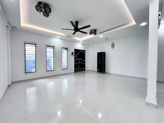 CANTIK❗️RENOVATED🌟20x80🌟2-Sty Cherry Bandar Hillpark Puncak Alam 1