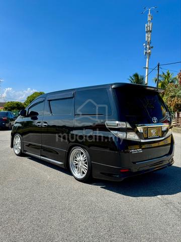 Toyota VELLFIRE 3.5 4wd (A) - 1