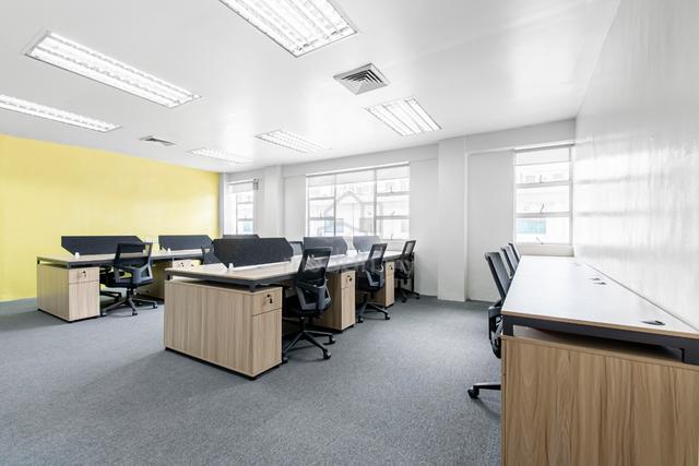 All-inclusive access to coworking space in Regus First Avenue 1