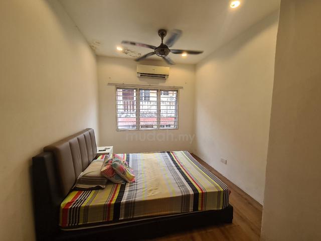 ss15 medium room near LRT 1