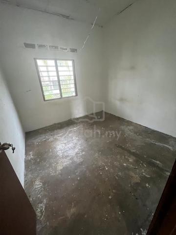 Double Storey Taman Air Biru / Pasir Gudang / Johorport / MMHE 5