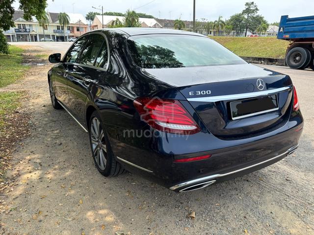 MERCEDES BENz E300 2.0 - 5
