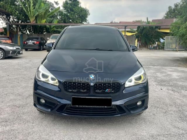 L/KEDAI 2015/2016 Bmw 220i GRAN TOURER LUXURY 2.0 - 2