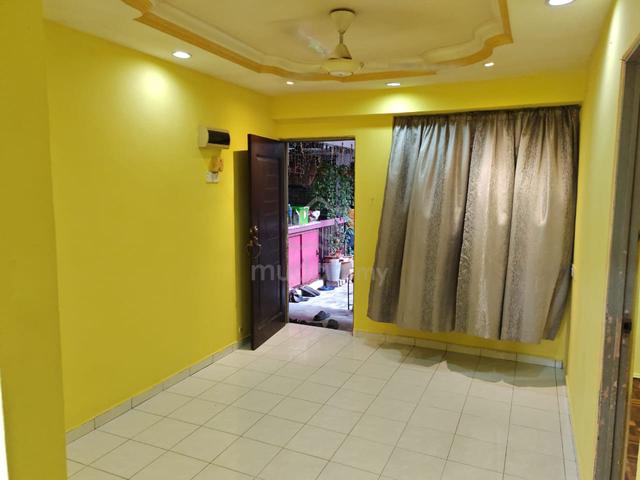 Taman Teluk Kumbar 1