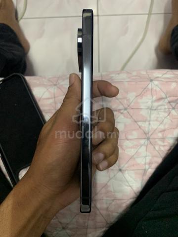 Google Pixel 10 Pro XL - photo 3 of 6