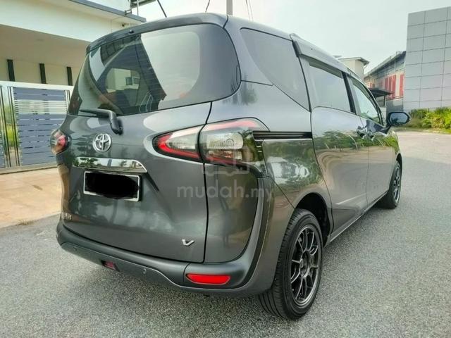 2017 Toyota SIENTA 1.5 (A) - 4