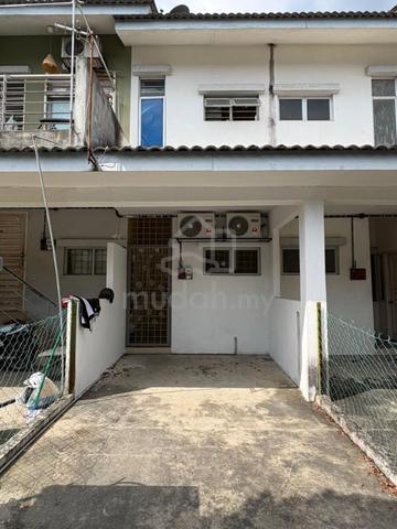 [GROUND FLOOR] Town Villa Taman Tasik Puchong, Puchong 1