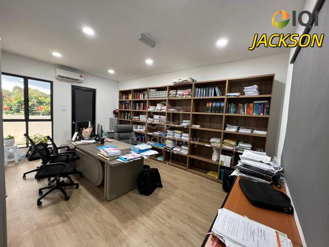Fully Renovated Good Condition 1st Floor Office For Sales | BM Town 1