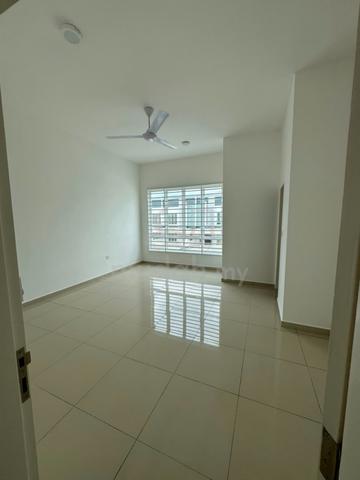 2-Storey House in Bayu Sutera, Bandar Sri Sendayan For Rent 1
