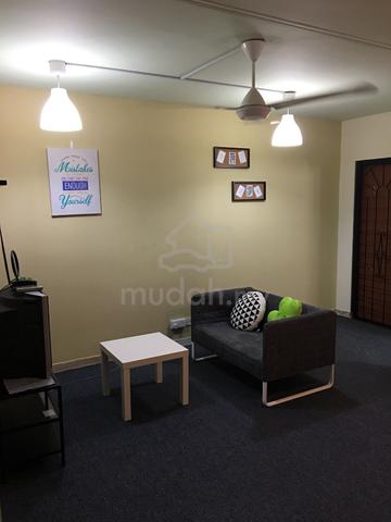Bilik sharing untuk disewa muslimah, Seksyen 24 Shah Alam. 1