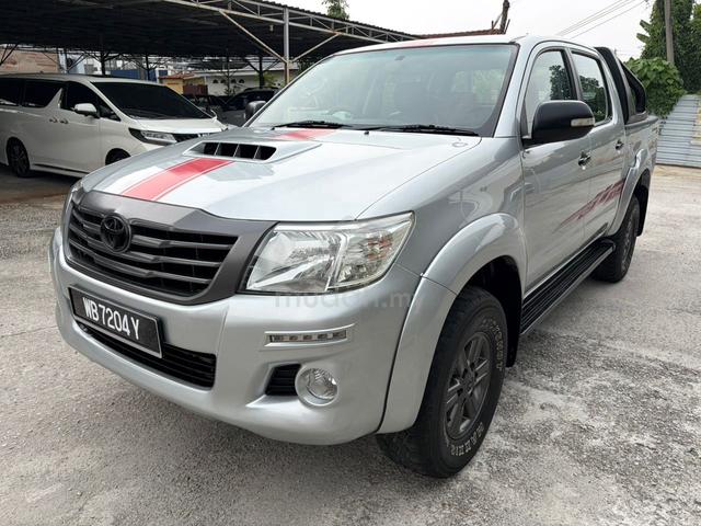 2015 Toyota HILUX 2.5 (A)4x4 VNT Ori Cond WellKept - 2