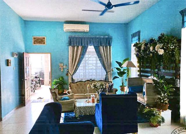 BANGLO besar dengan tanah luas - Area Simping Renggam, Johor 1