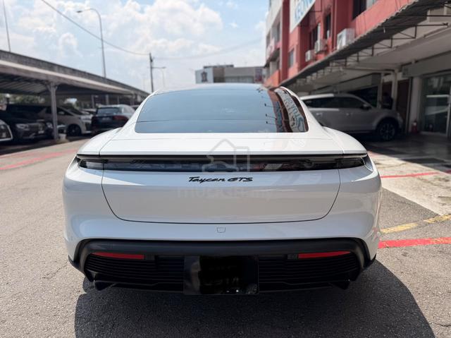 2022/2024 Porsche TAYCAN GTS (A) Sedan - 5