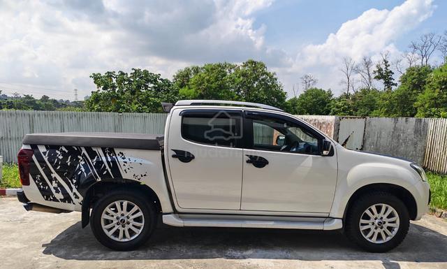 2020 Isuzu D-max 1.9 Premium 4X4 6-Speed (A)  - 5
